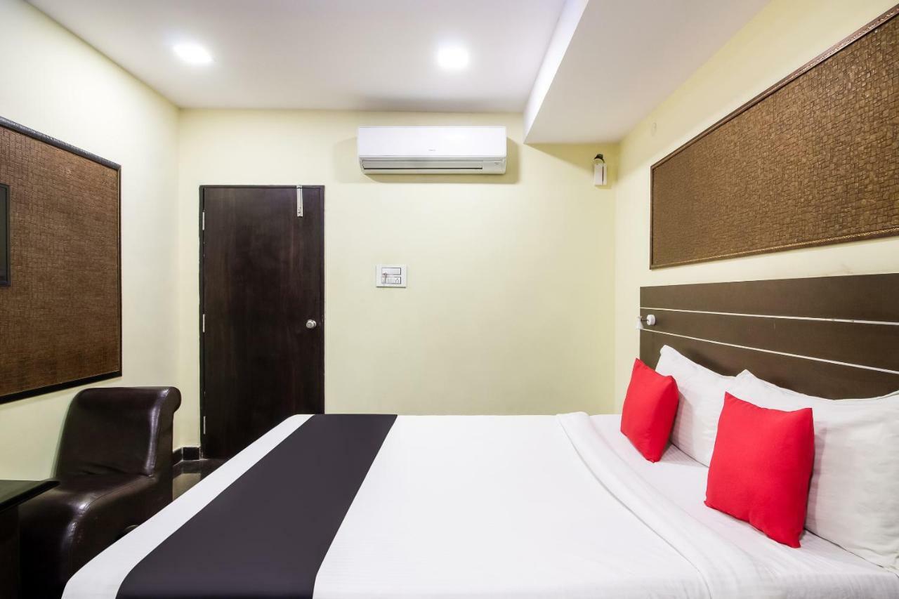 Capital O 60233 Brij Ki Rasoi Deluxe Hotel Lucknow Ngoại thất bức ảnh
